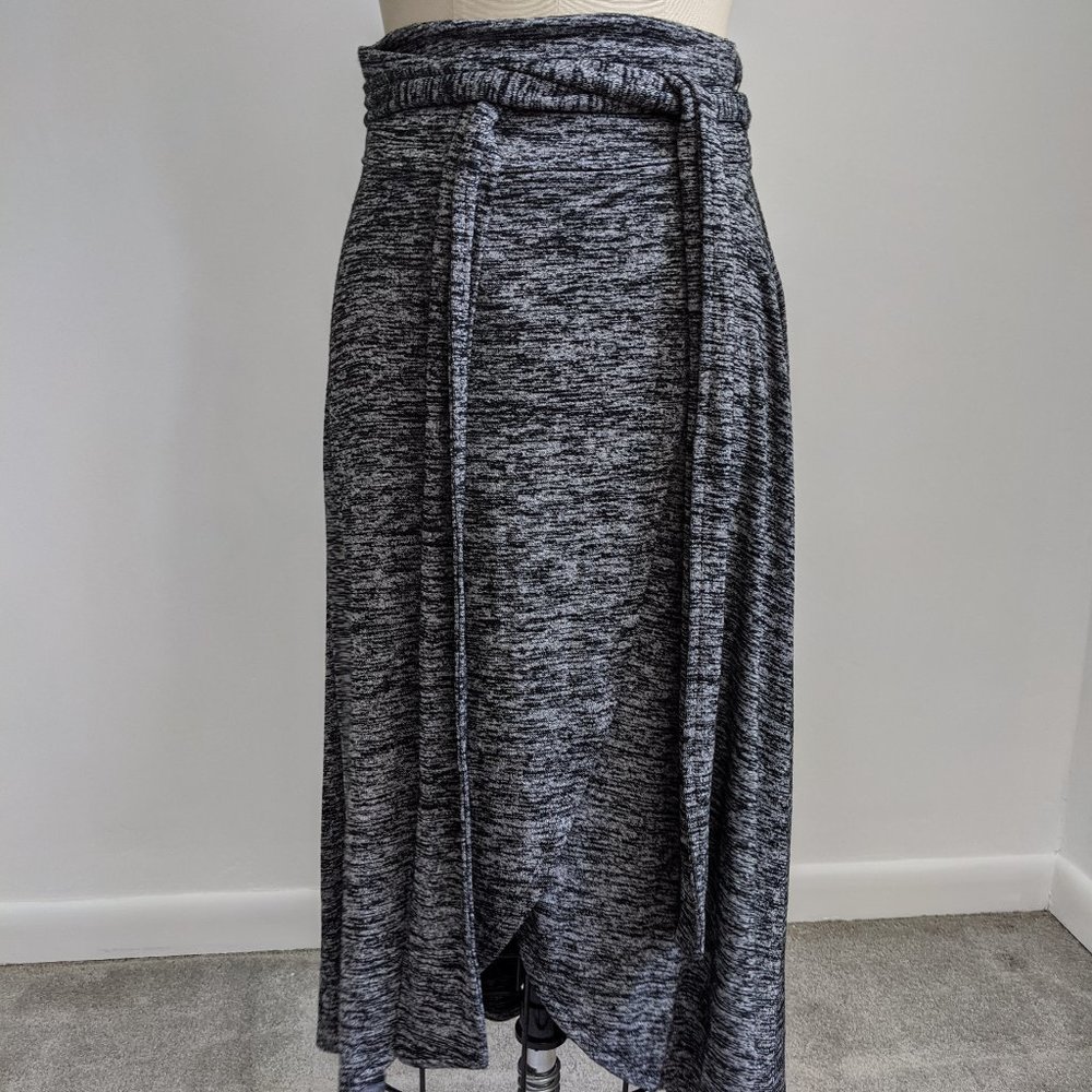 NWT Gap knit full-wrap skirt